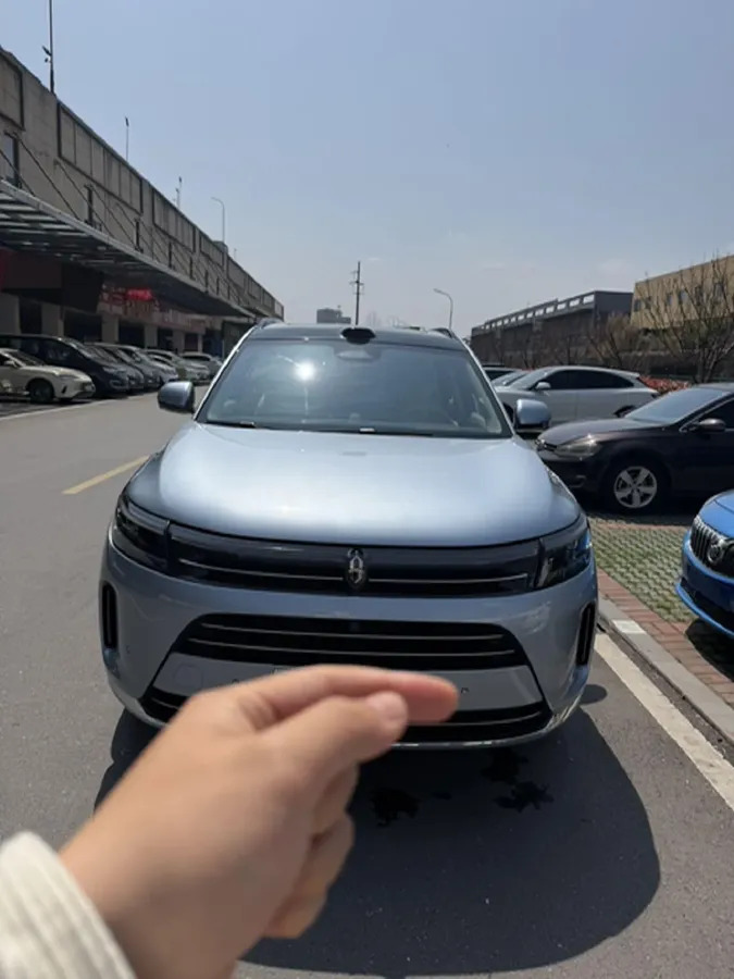 2024 AITO AITO M7 1.5T 152HP L4 REEV 40KWH,autocango,china used car exporter,china ev exporter,chinese used car exporter,chinese used ev exporter