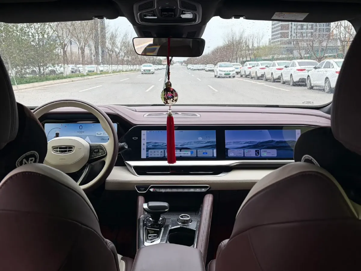 2021 Geely Monjaro 2.0T 218HP L4 7DCT,autocango,china used car exporter,china ev exporter,chinese used car exporter,chinese used ev exporter