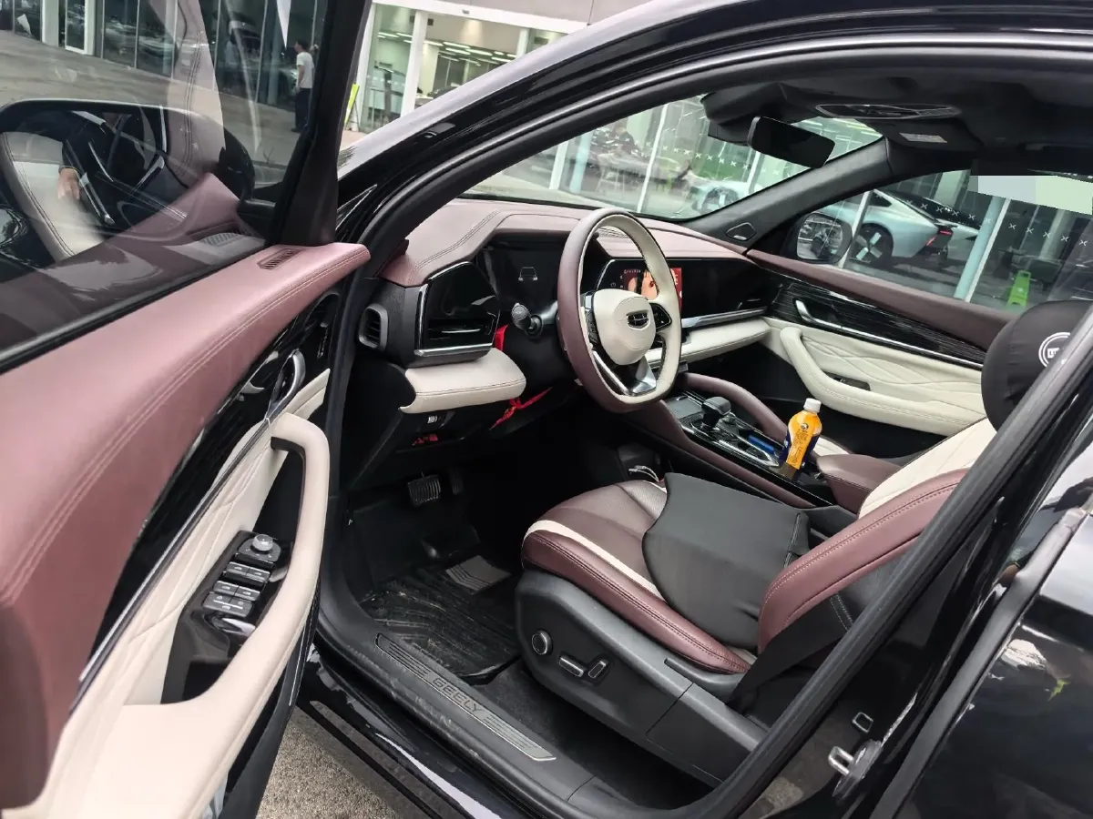 2021 Geely Monjaro 2.0T 218HP L4 7DCT,autocango,china used car exporter,china ev exporter,chinese used car exporter,chinese used ev exporter