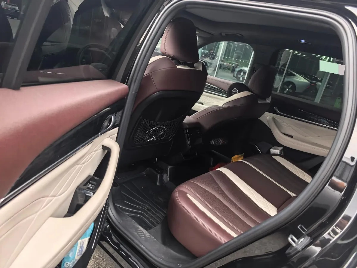 2021 Geely Monjaro 2.0T 218HP L4 7DCT,autocango,china used car exporter,china ev exporter,chinese used car exporter,chinese used ev exporter