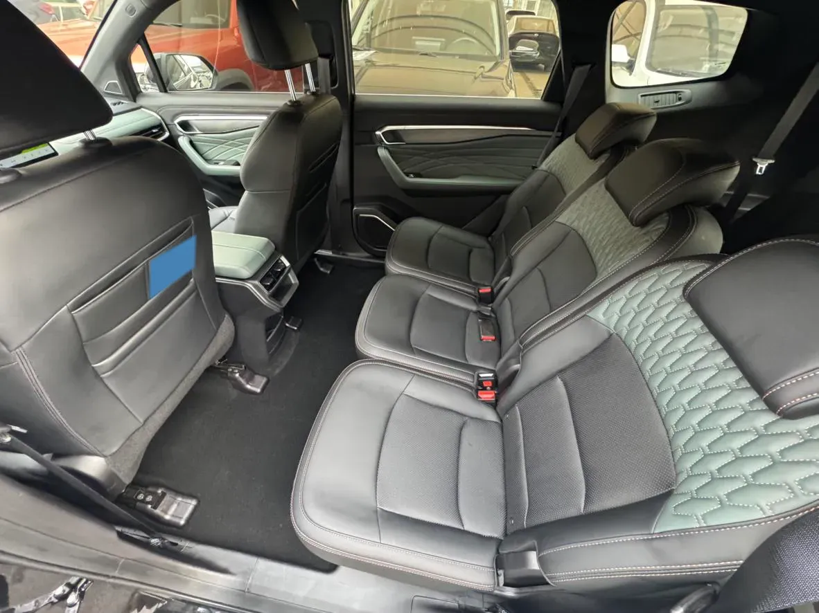 2023 Geely Okavango L 2.0T 218HP L4 7DCT,autocango,china used car exporter,china ev exporter,chinese used car exporter,chinese used ev exporter