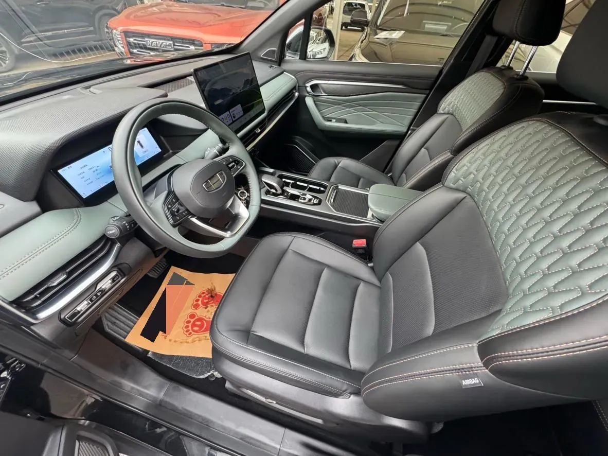 2023 Geely Okavango L 2.0T 218HP L4 7DCT,autocango,china used car exporter,china ev exporter,chinese used car exporter,chinese used ev exporter