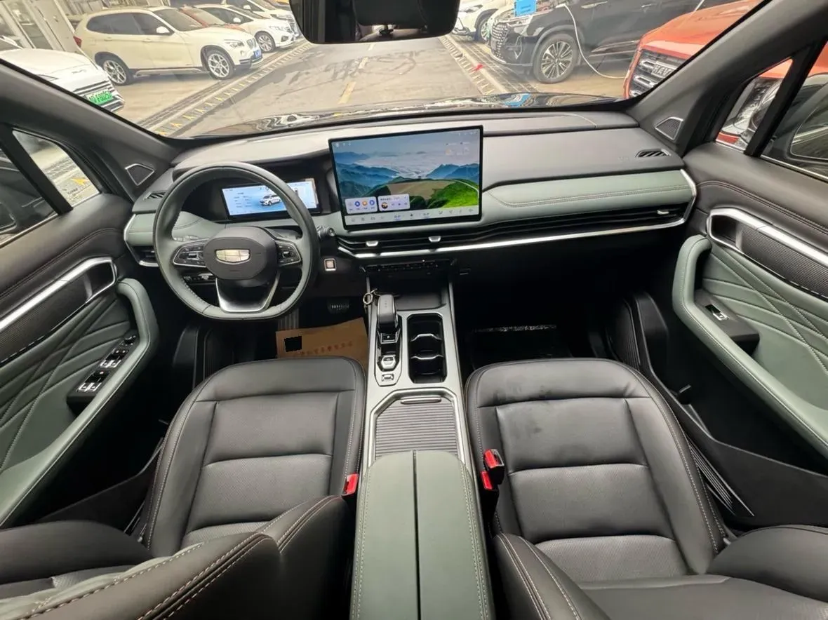 2023 Geely Okavango L 2.0T 218HP L4 7DCT,autocango,china used car exporter,china ev exporter,chinese used car exporter,chinese used ev exporter