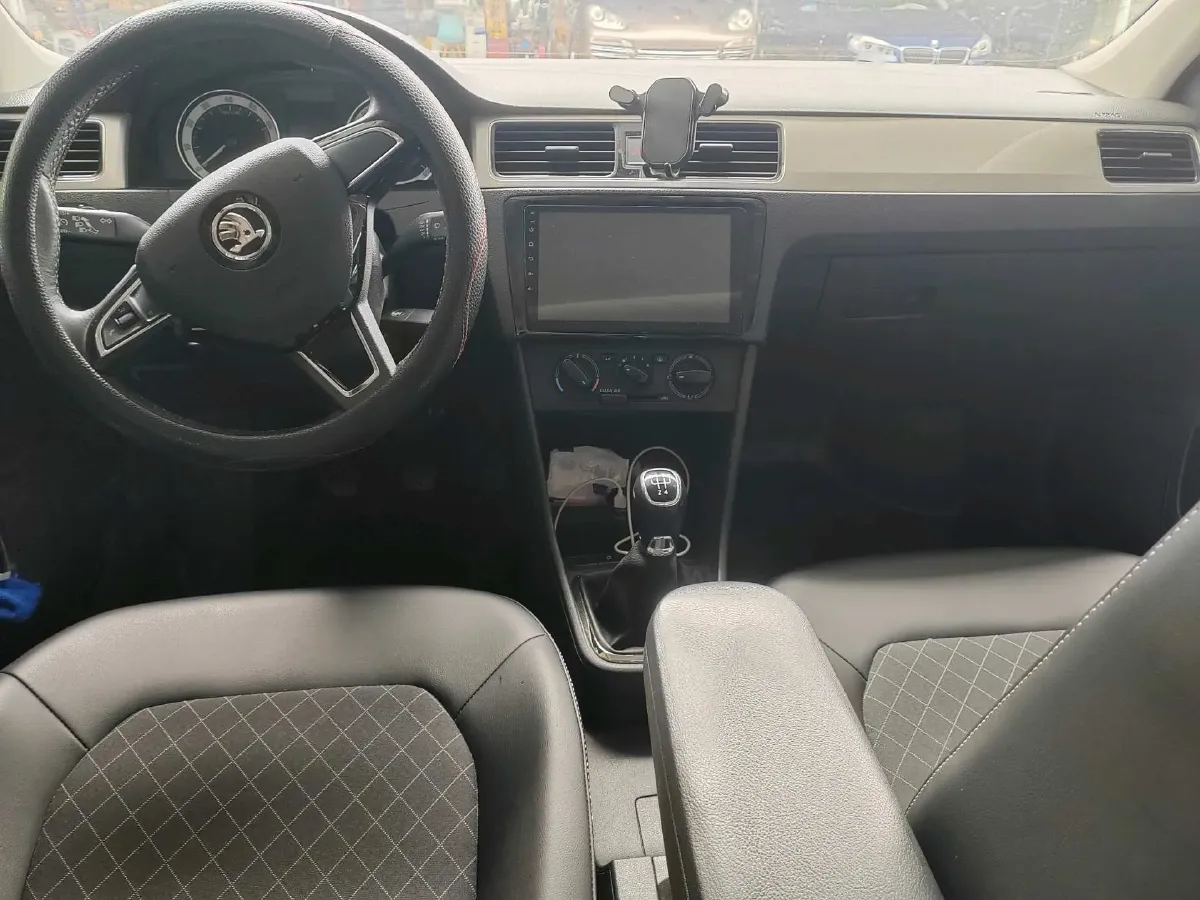 2019 SWM G01 1.5T 156HP L4 6MT,autocango,china used car exporter,china ev exporter,chinese used car exporter,chinese used ev exporter