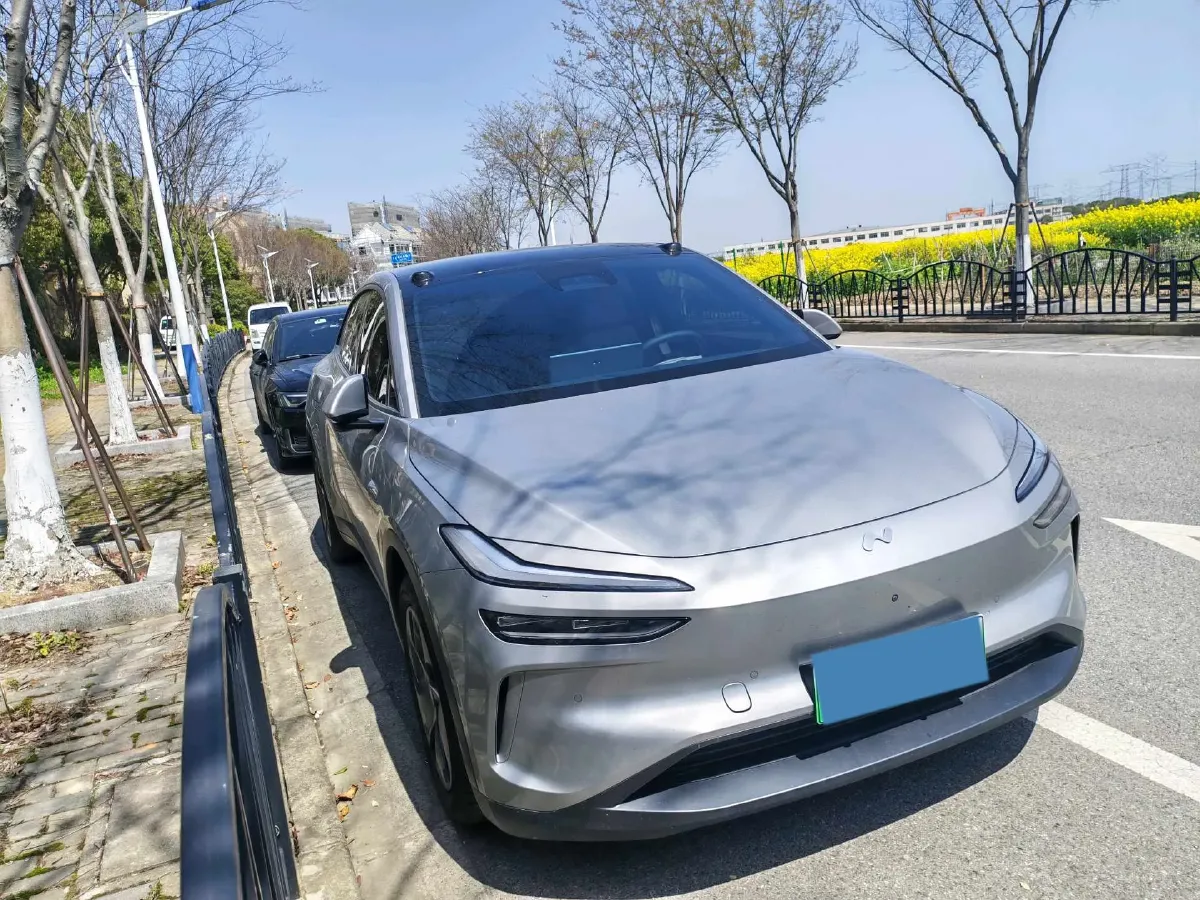 2024 ONVO L60 BEV 60KWH,autocango,china used car exporter,china ev exporter,chinese used car exporter,chinese used ev exporter