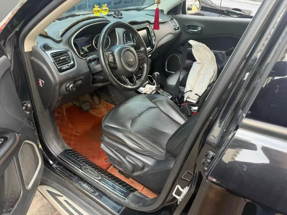 2019 Jeep Compass 1.3T 173HP L4 7DCT,autocango,china used car exporter,china ev exporter,chinese used car exporter,chinese used ev exporter