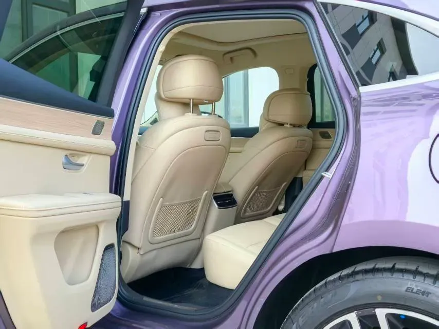 2025 AITO AITO M5 1.5T 152HP L4 REEV 42KWH,autocango,china used car exporter,china ev exporter,chinese used car exporter,chinese used ev exporter