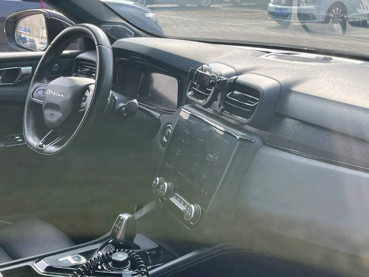 2022 LYNK&CO 03 2.0T 190HP L4 7DCT,autocango,china used car exporter,china ev exporter,chinese used car exporter,chinese used ev exporter