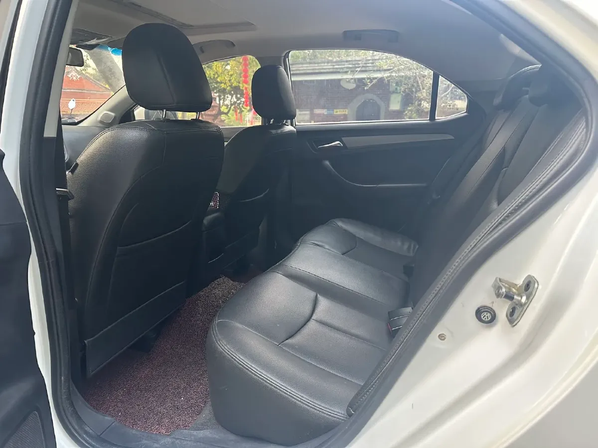 2018 Roewe 360 1.5L 116HP L4 4AT,autocango,china used car exporter,china ev exporter,chinese used car exporter,chinese used ev exporter