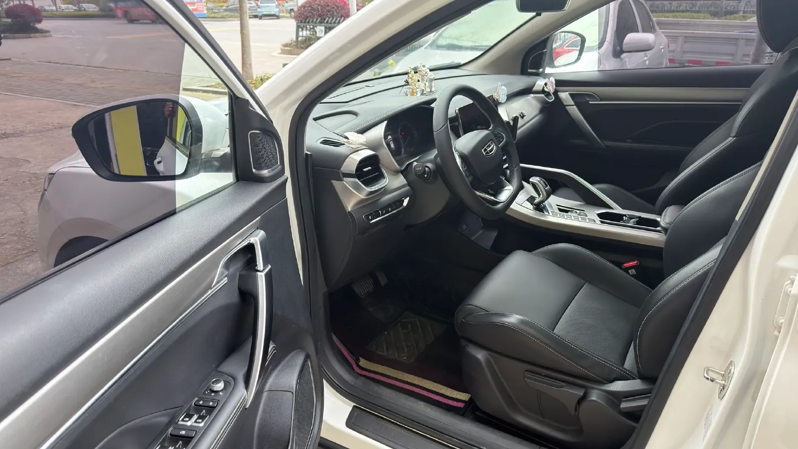 2019 Geely Coolray 1.5T 177HP L3 7DCT,autocango,china used car exporter,china ev exporter,chinese used car exporter,chinese used ev exporter