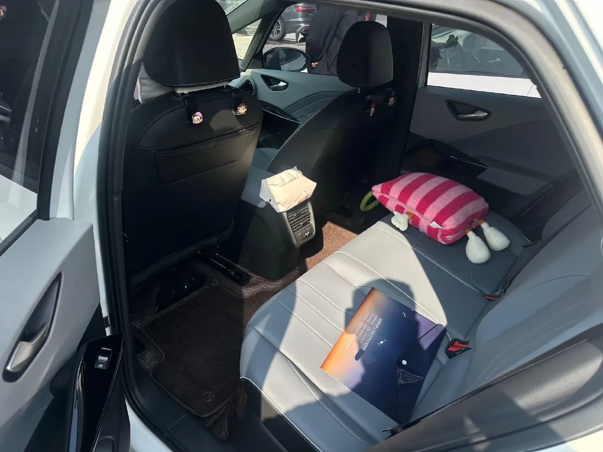 2025 Volkswagen ID.3 BEV 53.6KWH,autocango,china used car exporter,china ev exporter,chinese used car exporter,chinese used ev exporter