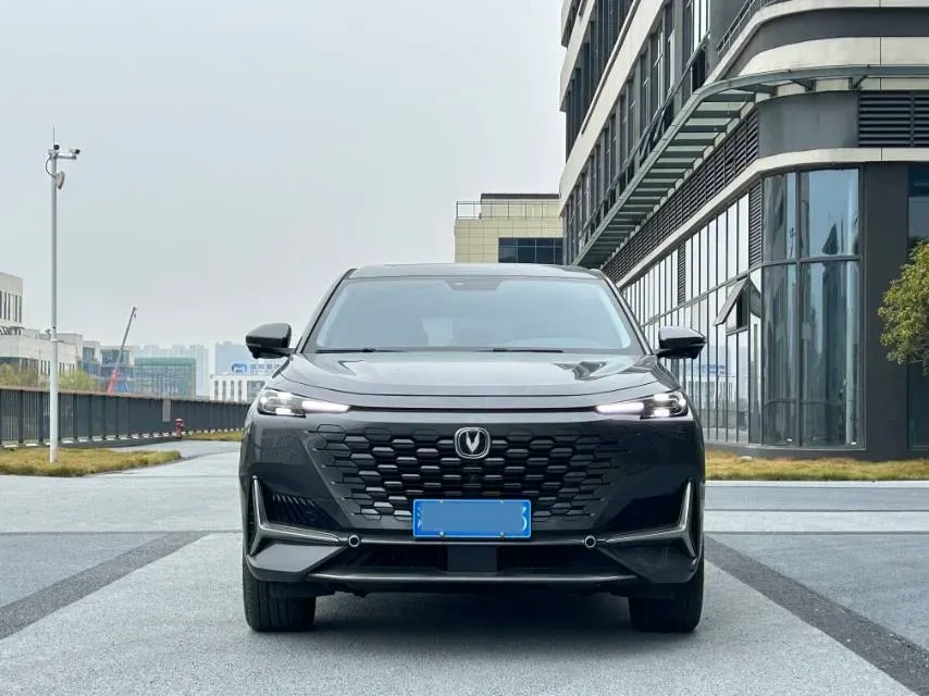 2021 ChangAn UNI-K 2.0T 233HP L4 8AT,autocango,china used car exporter,china ev exporter,chinese used car exporter,chinese used ev exporter