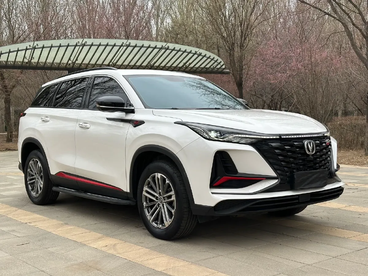 2022 ChangAn CS75 Plus 1.5T 178HP L4 6AT,autocango,china used car exporter,china ev exporter,chinese used car exporter,chinese used ev exporter