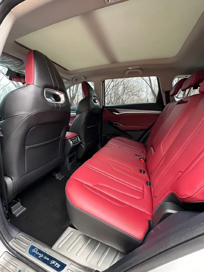 2022 ChangAn CS75 Plus 1.5T 178HP L4 6AT,autocango,china used car exporter,china ev exporter,chinese used car exporter,chinese used ev exporter