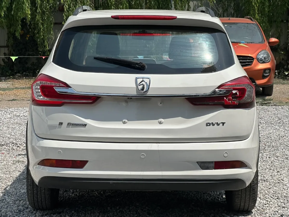 2017 BaoJun 310W 1.5L 112HP L4 6MT,autocango,china used car exporter,china ev exporter,chinese used car exporter,chinese used ev exporter