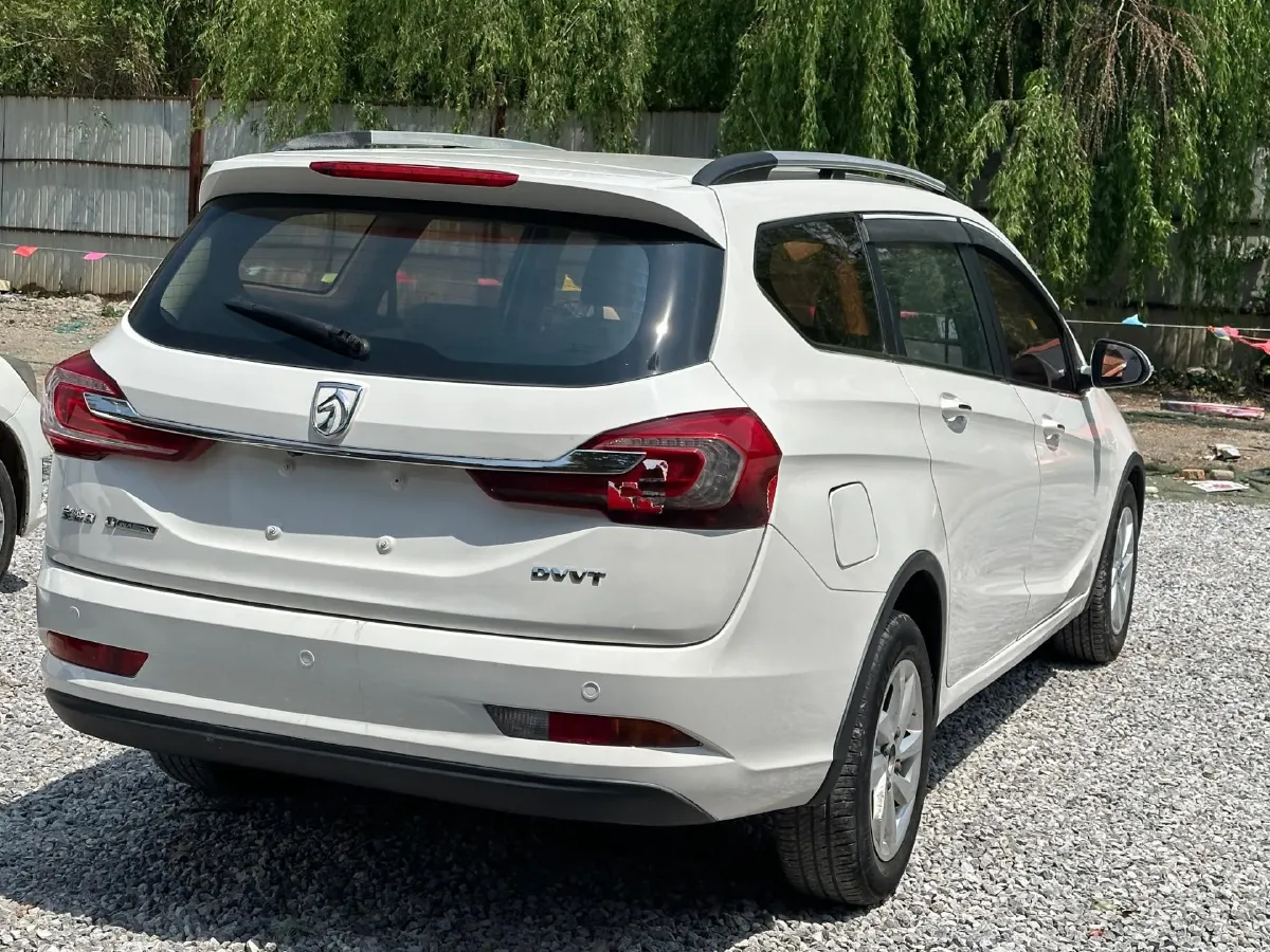 2017 BaoJun 310W 1.5L 112HP L4 6MT,autocango,china used car exporter,china ev exporter,chinese used car exporter,chinese used ev exporter