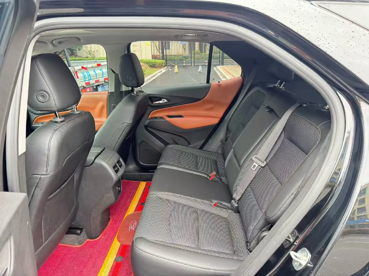 2018 Chevrolet Equinox 1.5T 180HP L4 6AT,autocango,china used car exporter,china ev exporter,chinese used car exporter,chinese used ev exporter