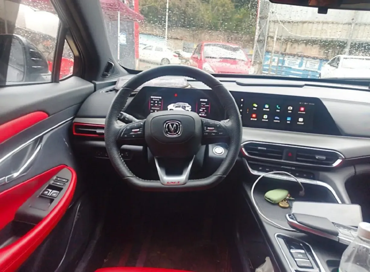 2020 ChangAn UNI-T 1.5T 180HP L4 7DCT,autocango,china used car exporter,china ev exporter,chinese used car exporter,chinese used ev exporter