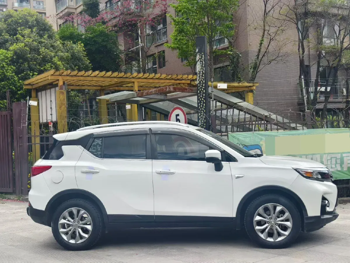 2017 GAC Trumpchi GS3 1.3T 137HP L4 6AT,autocango,china used car exporter,china ev exporter,chinese used car exporter,chinese used ev exporter