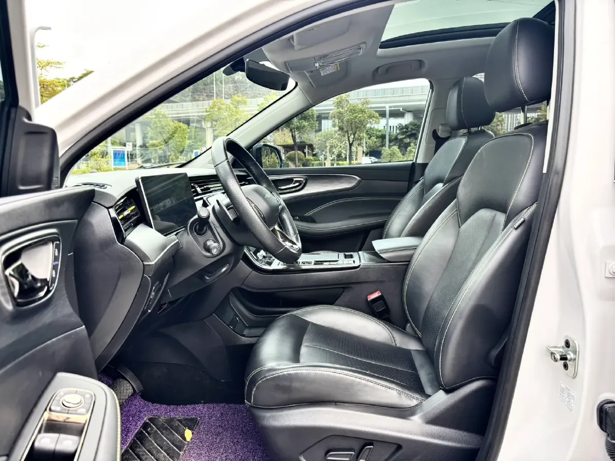 2021 Roewe RX5 1.5T 169HP L4 AMT PHEV 11.1KWH,autocango,china used car exporter,china ev exporter,chinese used car exporter,chinese used ev exporter