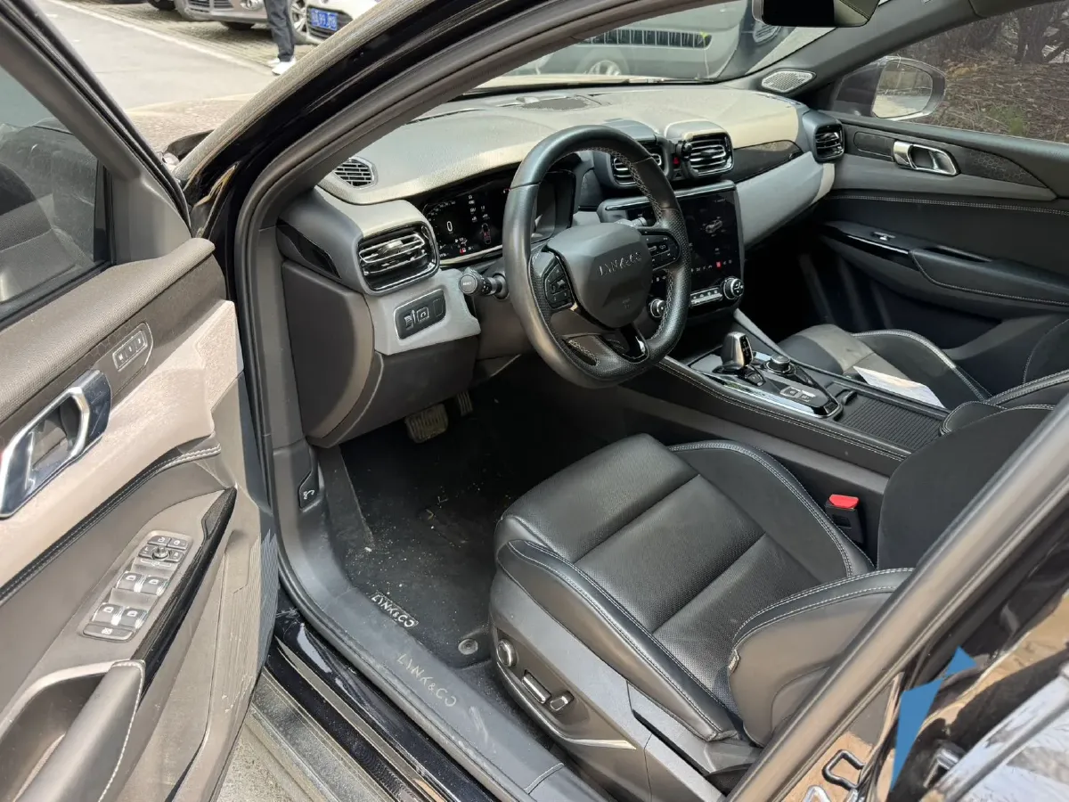 2022 LYNK&CO 03 2.0T 190HP L4 7DCT,autocango,china used car exporter,china ev exporter,chinese used car exporter,chinese used ev exporter