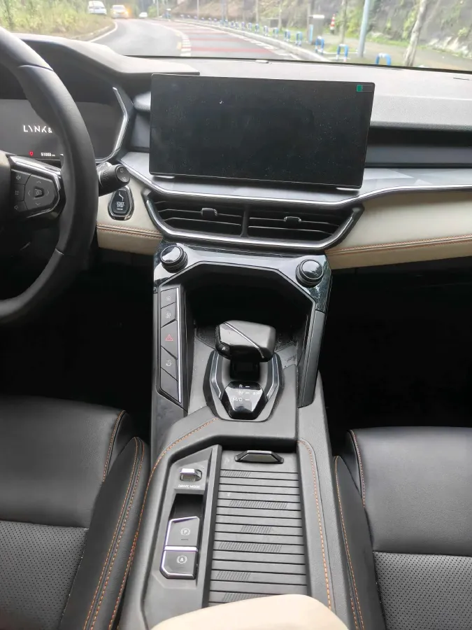 2023 LYNK&CO 06 1.5T 181HP L4 7DCT,autocango,china used car exporter,china ev exporter,chinese used car exporter,chinese used ev exporter