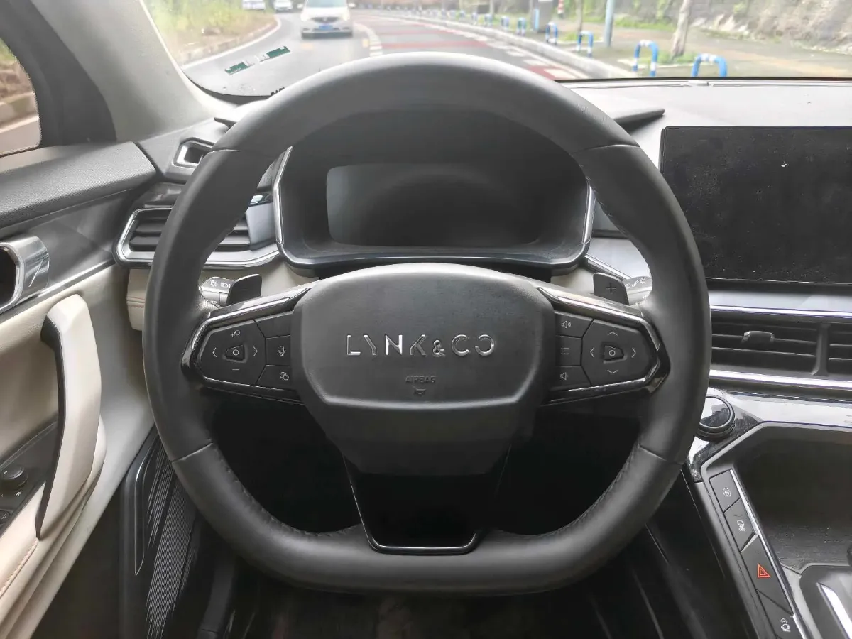 2023 LYNK&CO 06 1.5T 181HP L4 7DCT,autocango,china used car exporter,china ev exporter,chinese used car exporter,chinese used ev exporter