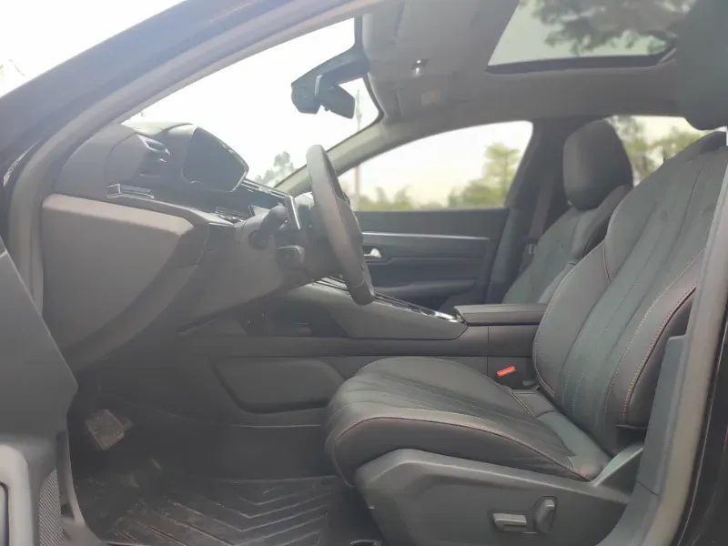 2022 Peugeot 508 1.8T 211HP L4 8AT,autocango,china used car exporter,china ev exporter,chinese used car exporter,chinese used ev exporter