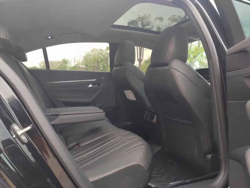 2022 Peugeot 508 1.8T 211HP L4 8AT,autocango,china used car exporter,china ev exporter,chinese used car exporter,chinese used ev exporter