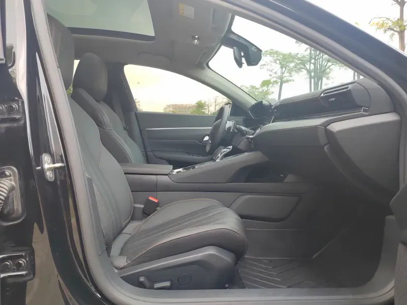 2022 Peugeot 508 1.8T 211HP L4 8AT,autocango,china used car exporter,china ev exporter,chinese used car exporter,chinese used ev exporter