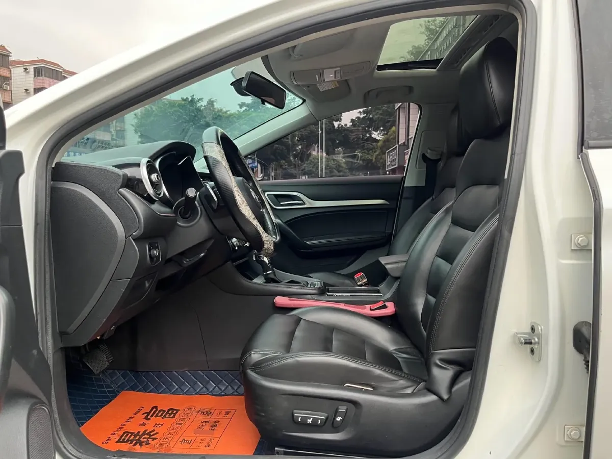 2019 MAXUS D60 1.5T 169HP L4 7DCT,autocango,china used car exporter,china ev exporter,chinese used car exporter,chinese used ev exporter