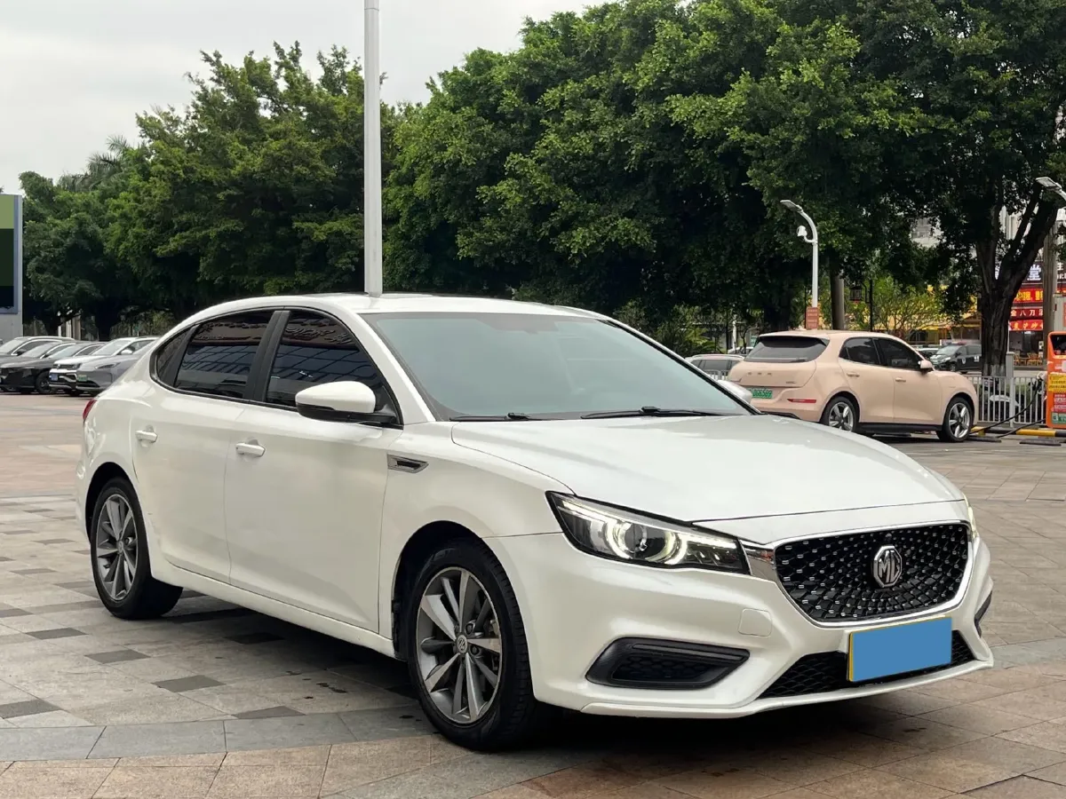 2019 MAXUS D60 1.5T 169HP L4 7DCT,autocango,china used car exporter,china ev exporter,chinese used car exporter,chinese used ev exporter