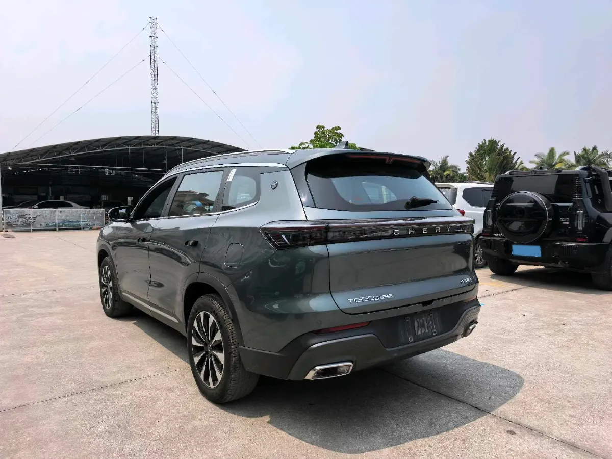 2025 Chery Tiggo 8 Plus 1.6T 197HP L4 7DCT,autocango,china used car exporter,china ev exporter,chinese used car exporter,chinese used ev exporter