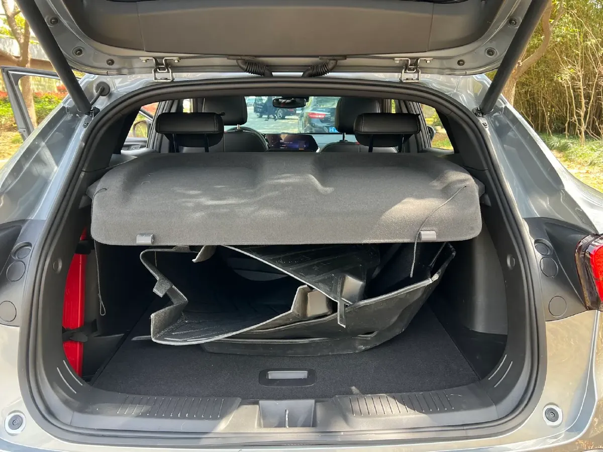 2022 Chevrolet Seeker 1.5T 184HP L4 CVT,autocango,china used car exporter,china ev exporter,chinese used car exporter,chinese used ev exporter