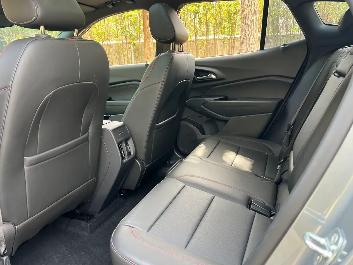 2022 Chevrolet Seeker 1.5T 184HP L4 CVT,autocango,china used car exporter,china ev exporter,chinese used car exporter,chinese used ev exporter