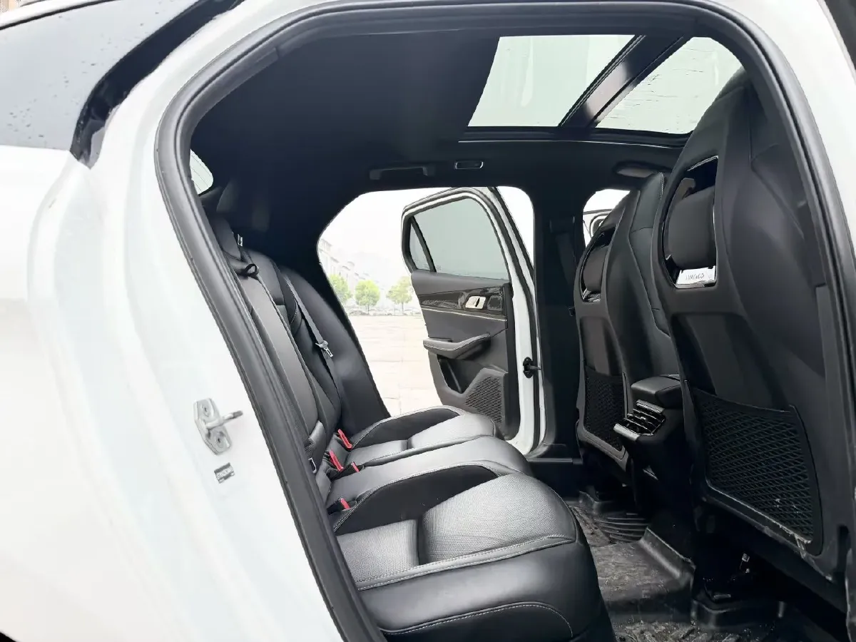 2023 LYNK&CO 03 2.0T 254HP L4 7DCT,autocango,china used car exporter,china ev exporter,chinese used car exporter,chinese used ev exporter