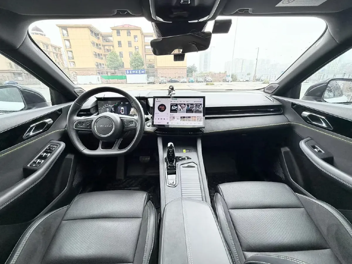 2023 LYNK&CO 03 2.0T 254HP L4 7DCT,autocango,china used car exporter,china ev exporter,chinese used car exporter,chinese used ev exporter