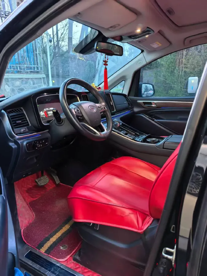 2021 GAC Trumpchi M8 2.0T 252HP L4 8AT,autocango,china used car exporter,china ev exporter,chinese used car exporter,chinese used ev exporter