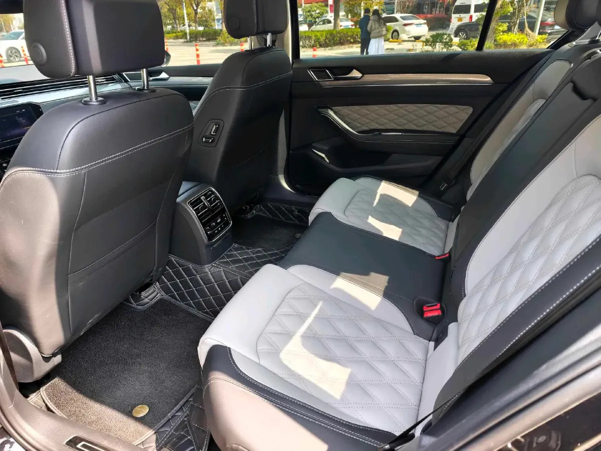 2023 Volkswagen Magotan 2.0T 186HP L4 7DCT,autocango,china used car exporter,china ev exporter,chinese used car exporter,chinese used ev exporter