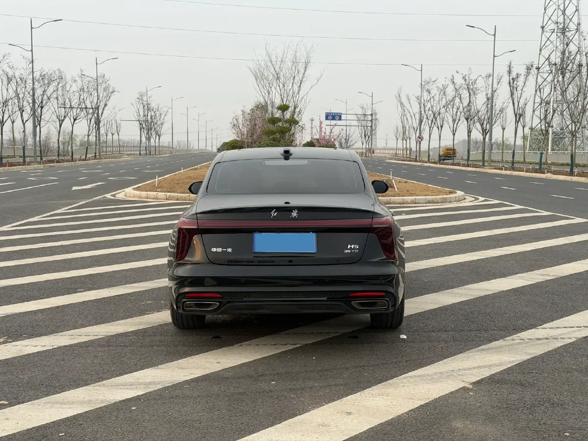 2025 HongQi H5 1.5T 169HP L4 7DCT,autocango,china used car exporter,china ev exporter,chinese used car exporter,chinese used ev exporter