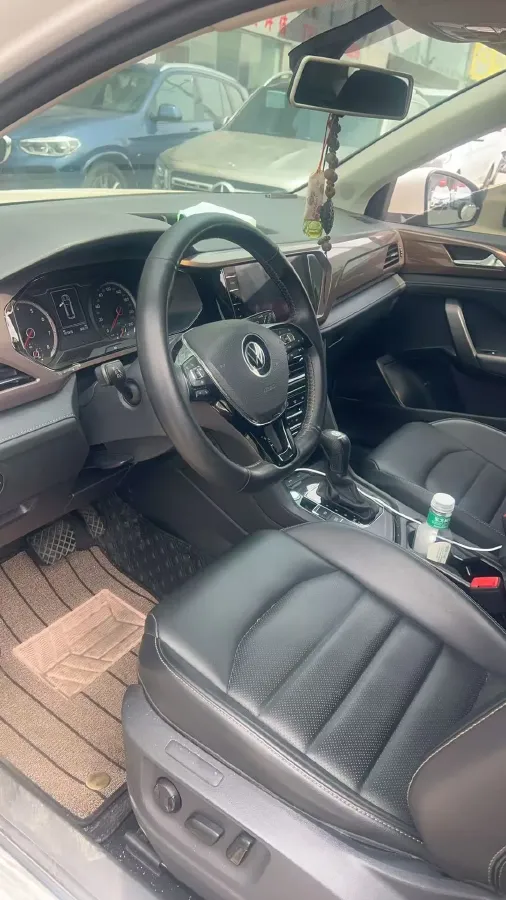 2021 Volkswagen Tharu 1.4T 150HP L4 7DCT,autocango,china used car exporter,china ev exporter,chinese used car exporter,chinese used ev exporter