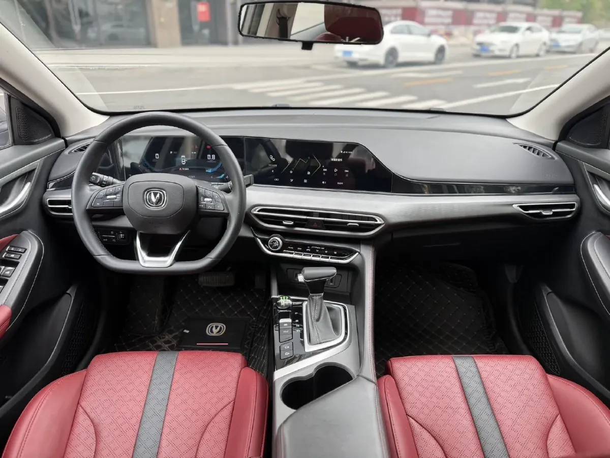 2021 ChangAn Eado 1.4T 160HP L4 7DCT,autocango,china used car exporter,china ev exporter,chinese used car exporter,chinese used ev exporter