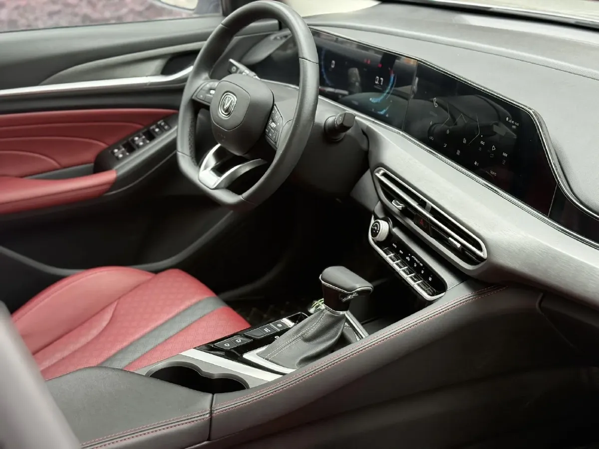 2021 ChangAn Eado 1.4T 160HP L4 7DCT,autocango,china used car exporter,china ev exporter,chinese used car exporter,chinese used ev exporter