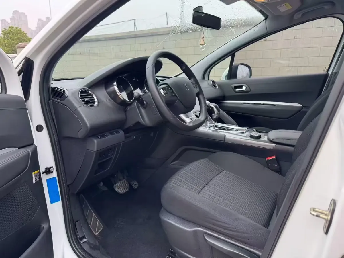 2019 Peugeot 3008 1.6T 167HP L4 6AT,autocango,china used car exporter,china ev exporter,chinese used car exporter,chinese used ev exporter