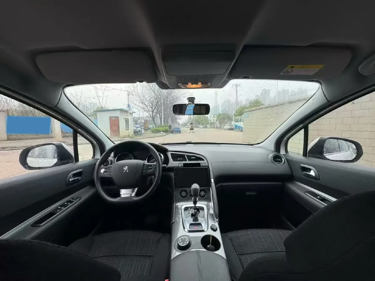 2019 Peugeot 3008 1.6T 167HP L4 6AT,autocango,china used car exporter,china ev exporter,chinese used car exporter,chinese used ev exporter