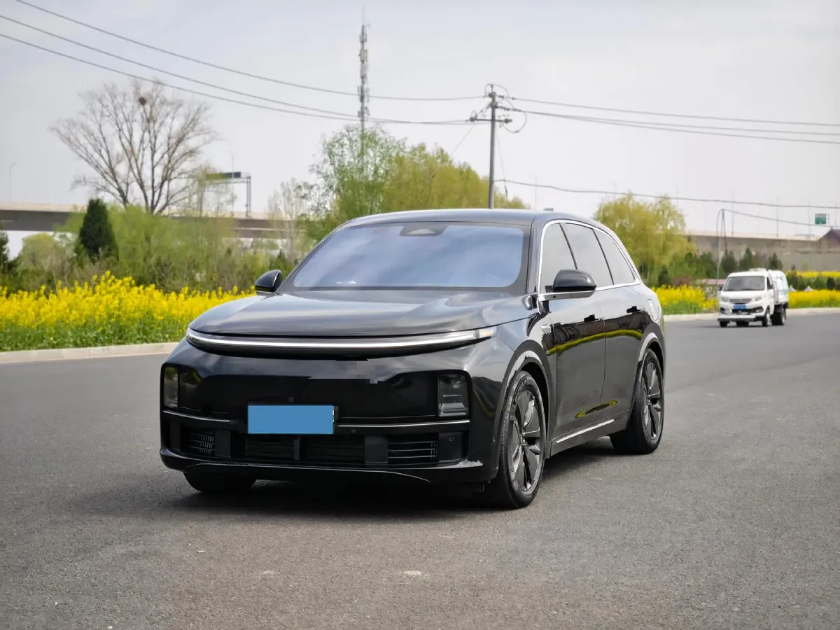 2024 Li L7 Range Extended 154HP REEV 42.8KWH,autocango,china used car exporter,china ev exporter,chinese used car exporter,chinese used ev exporter