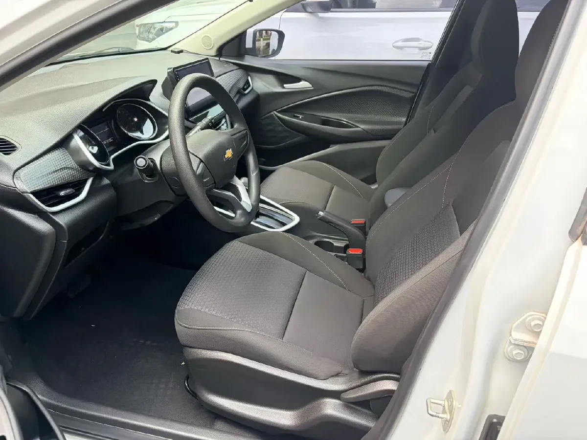 2020 Chevrolet Cavalier 1.0T 125HP L3 6AT,autocango,china used car exporter,china ev exporter,chinese used car exporter,chinese used ev exporter