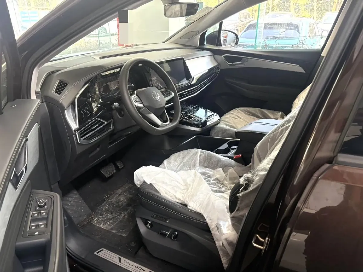 2021 Volkswagen Talagon 2.0T 220HP L4 7DCT,autocango,china used car exporter,china ev exporter,chinese used car exporter,chinese used ev exporter