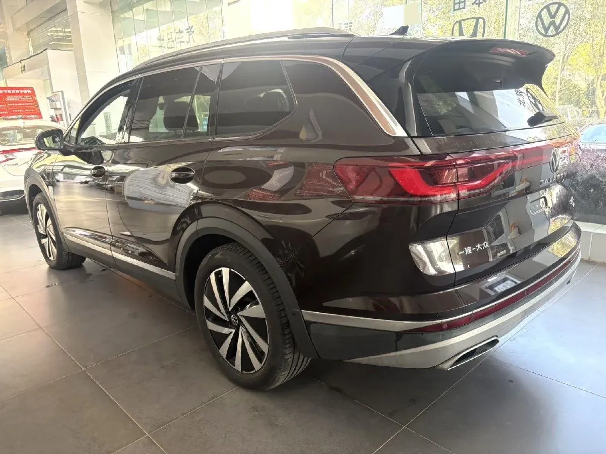 2021 Volkswagen Talagon 2.0T 220HP L4 7DCT,autocango,china used car exporter,china ev exporter,chinese used car exporter,chinese used ev exporter