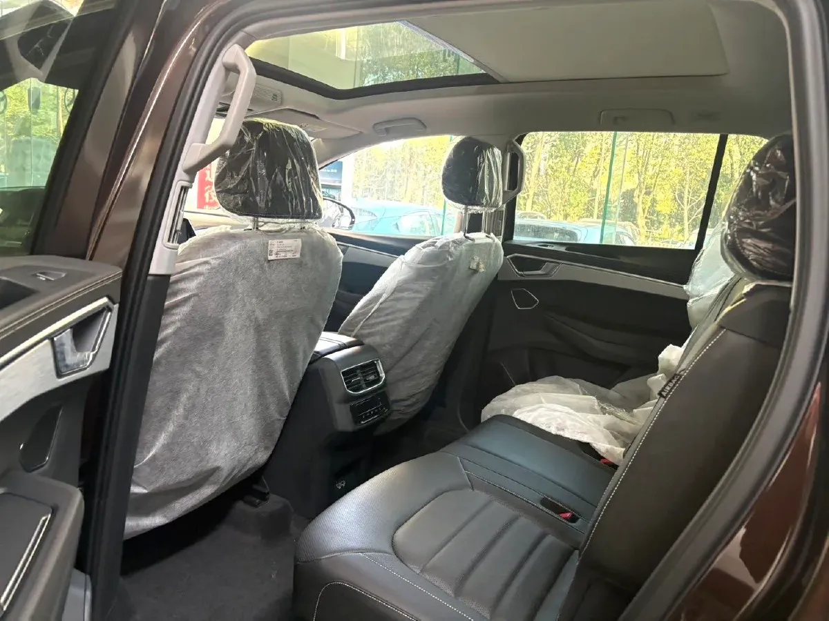 2021 Volkswagen Talagon 2.0T 220HP L4 7DCT,autocango,china used car exporter,china ev exporter,chinese used car exporter,chinese used ev exporter